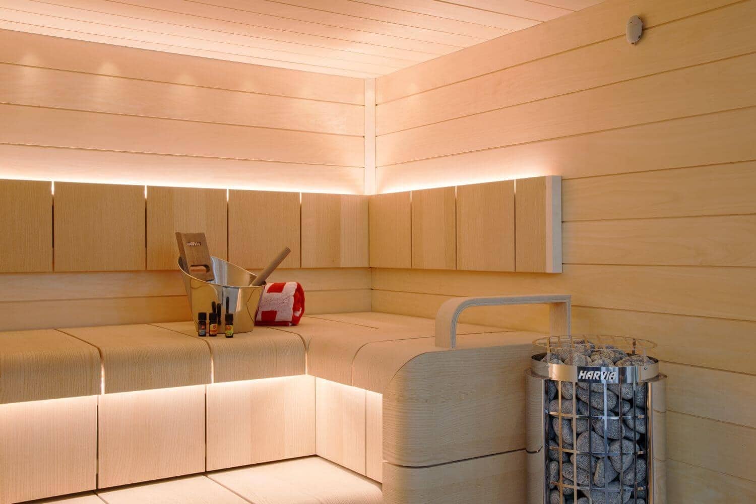 imgi_53_Harvia_Cilindro-in-use-1