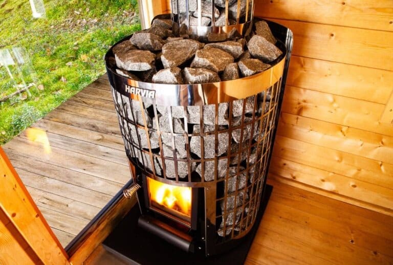 imgi_49_Harvia_Cilindro16_WKPC16S_f3-768x518